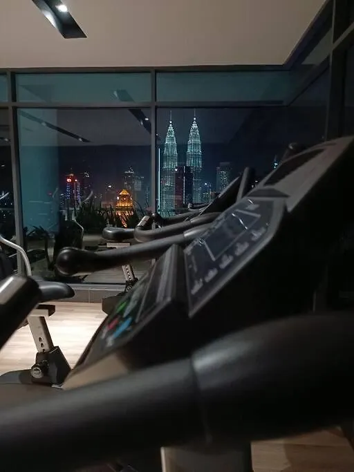 吉隆坡C17B Modern Balcony Infinity Pool Klcc View公寓 0*, 吉隆坡