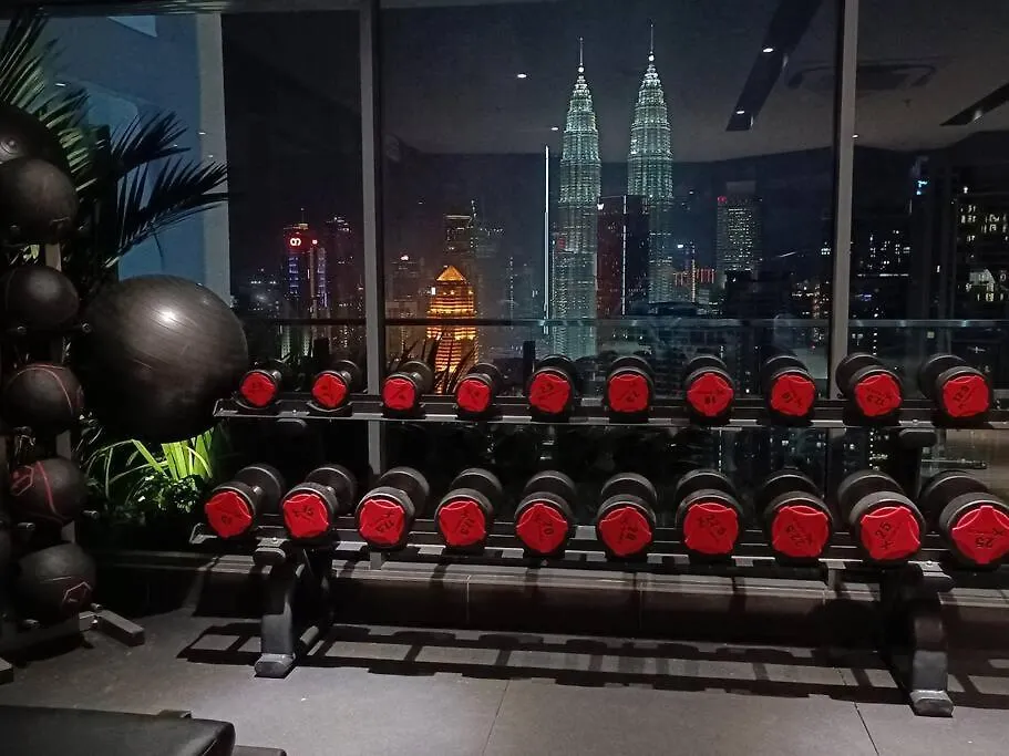 吉隆坡C17B Modern Balcony Infinity Pool Klcc View公寓 公寓 吉隆坡