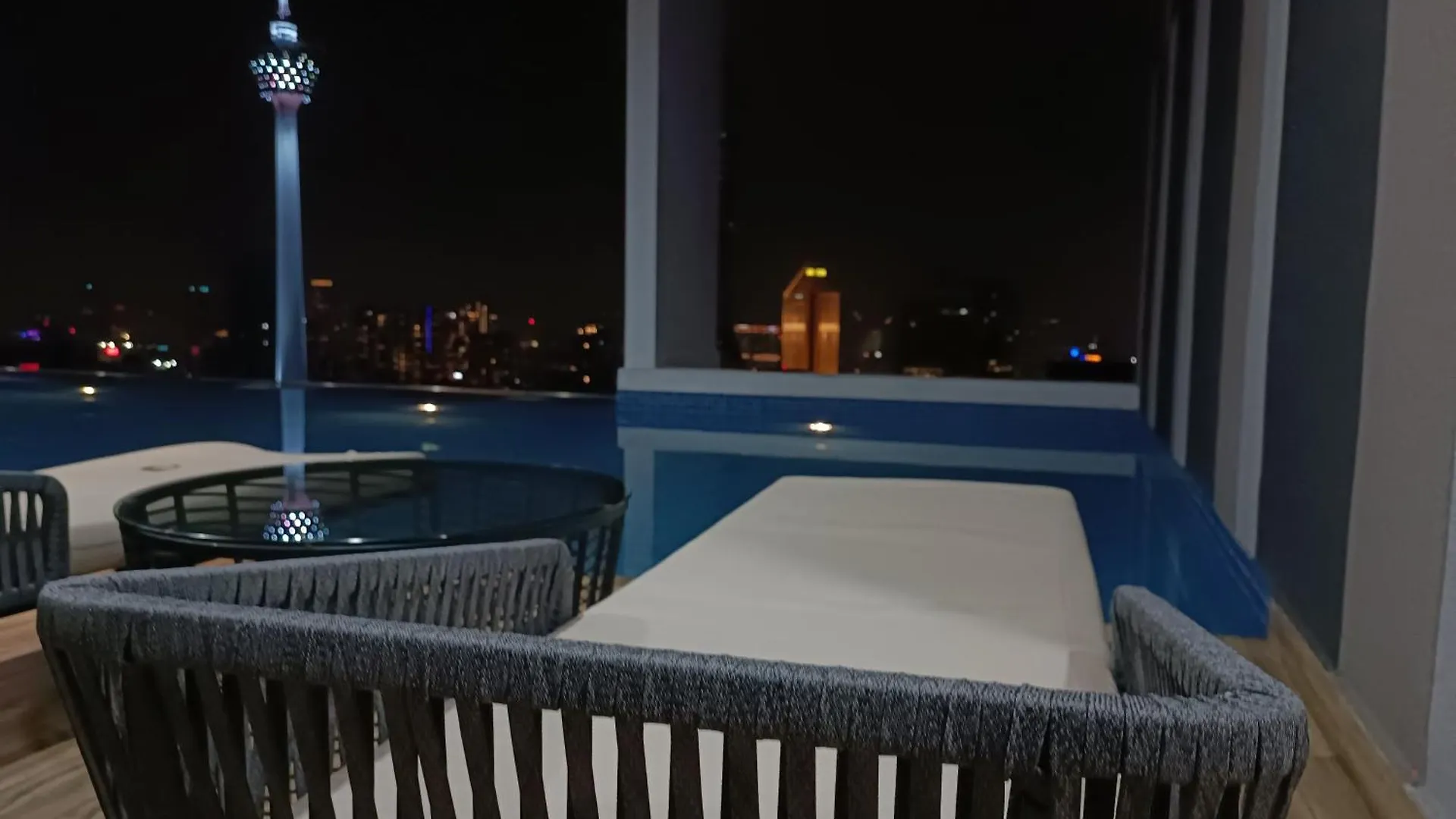 公寓 吉隆坡C17B Modern Balcony Infinity Pool Klcc View公寓